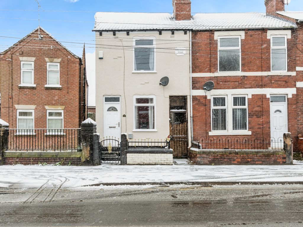 2 bed end terrace house for sale in Southmoor Road, Hemsworth WF9, £