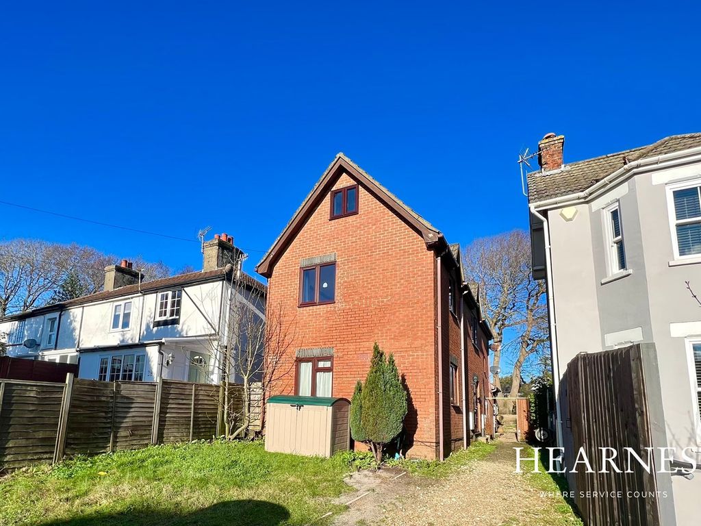 2 bed flat for sale in Dunford Road, Poole BH12 Zoopla