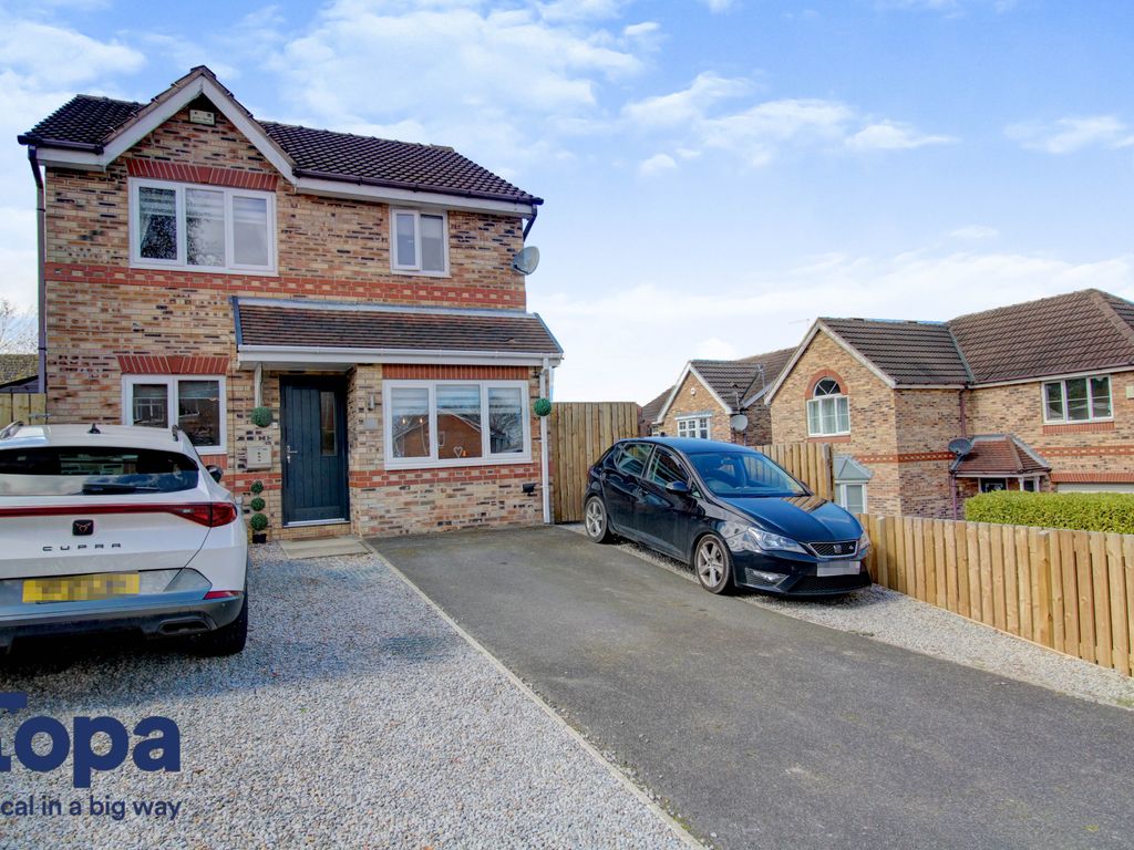 3 bed detached house for sale in Elm Close, Pontefract WF8 Zoopla
