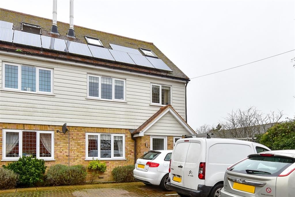 4 bed semidetached house for sale in Saltings Close, Whitstable, Kent