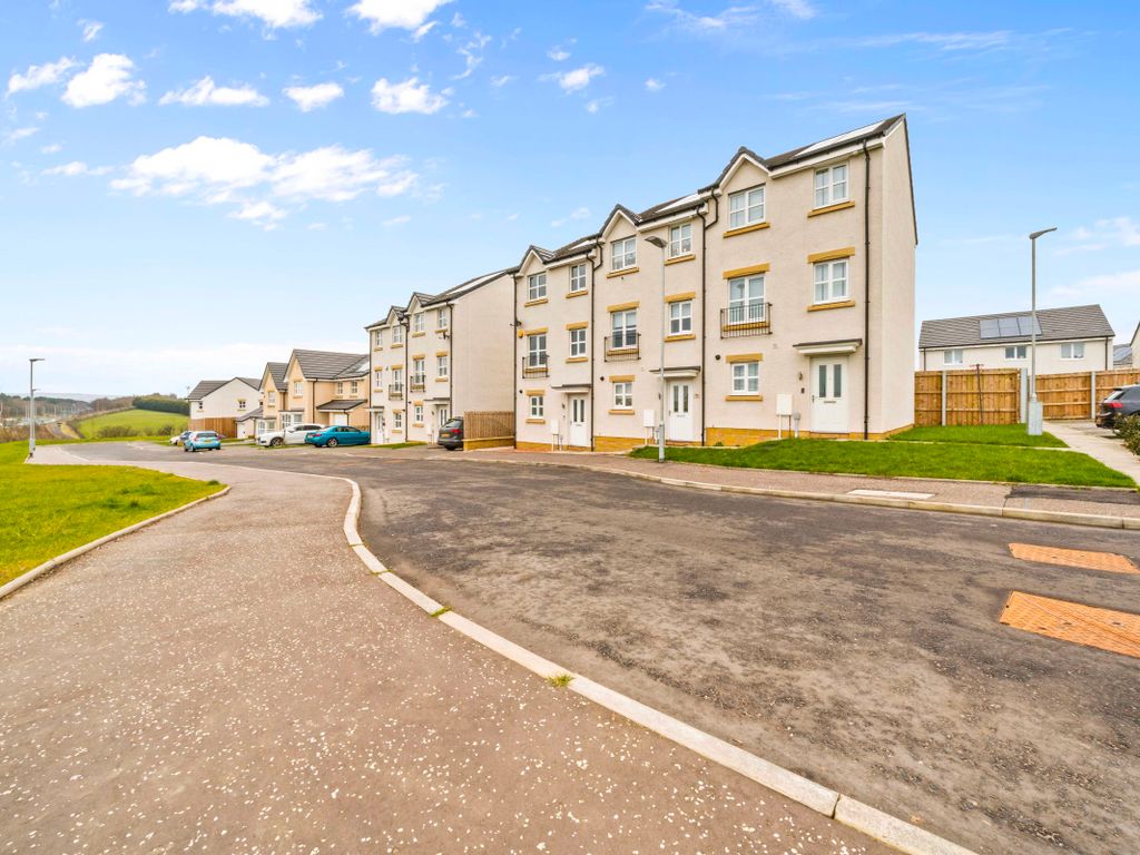 4 bed semidetached house for sale in Rosehall Gardens, Uddingston