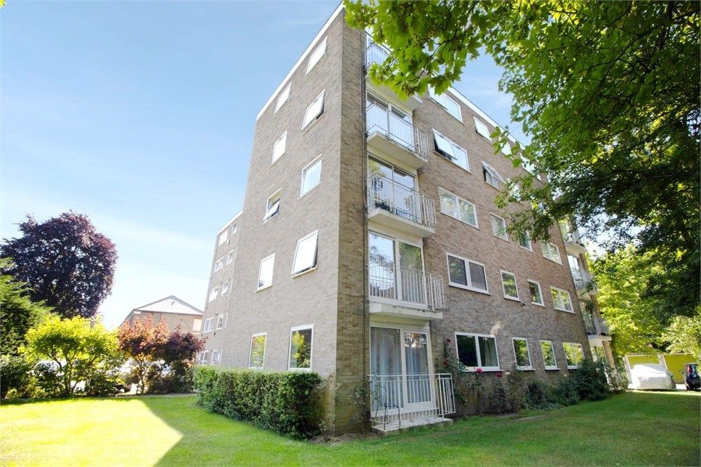 33 Gordon Road London W5  