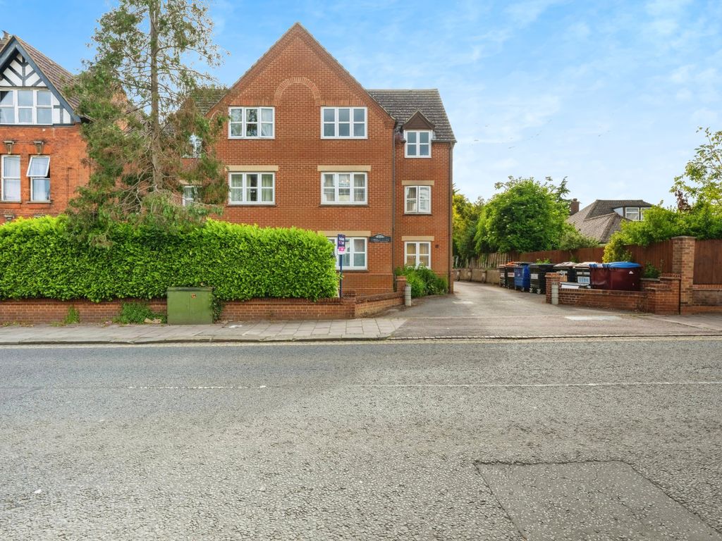 1 bed flat for sale in Shakespeare Road, Bedford, Bedfordshire MK40, £