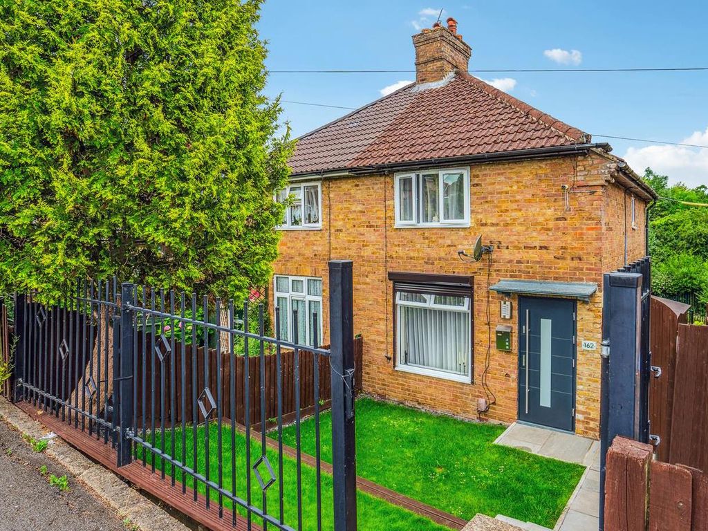 2 bed semidetached house for sale in Spearing Road, High HP12