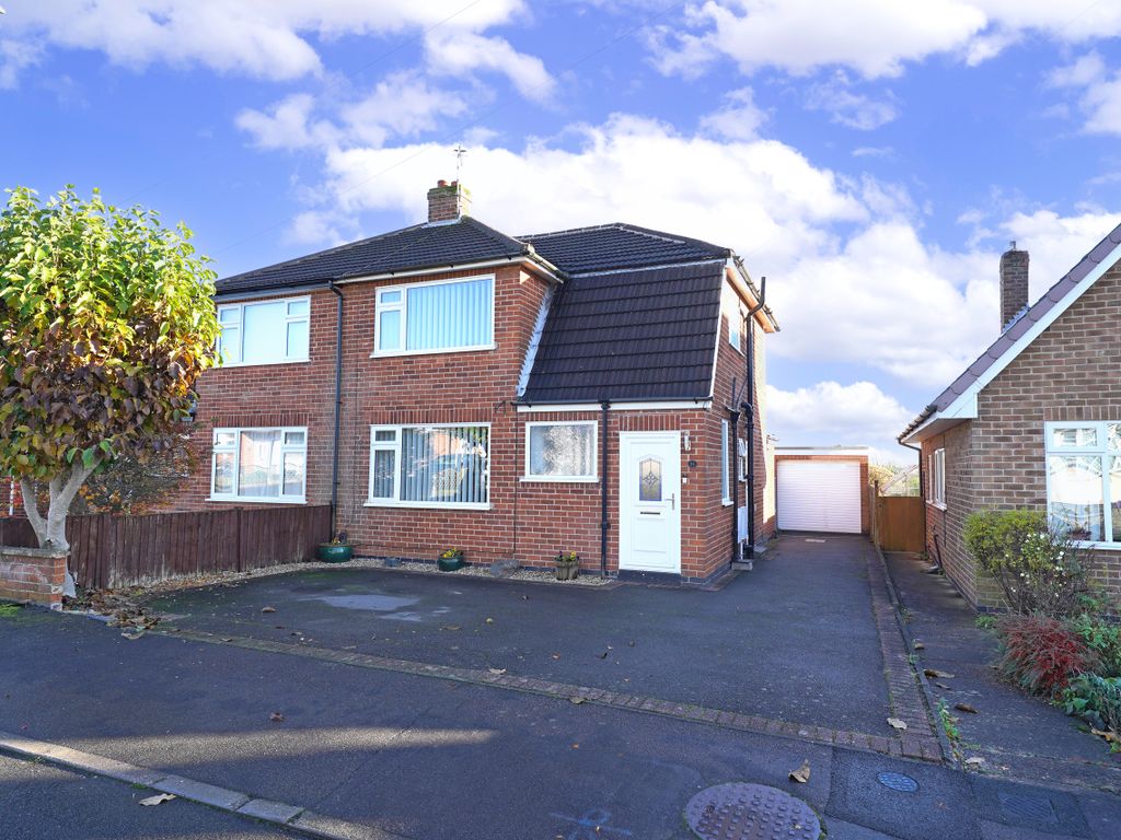 3 bed semidetached house for sale in Parklands Avenue, Groby