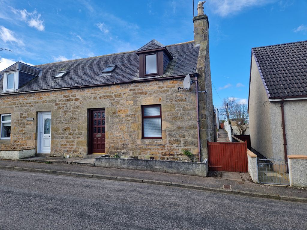 3 bed semidetached house for sale in King Street, New Elgin IV30, £