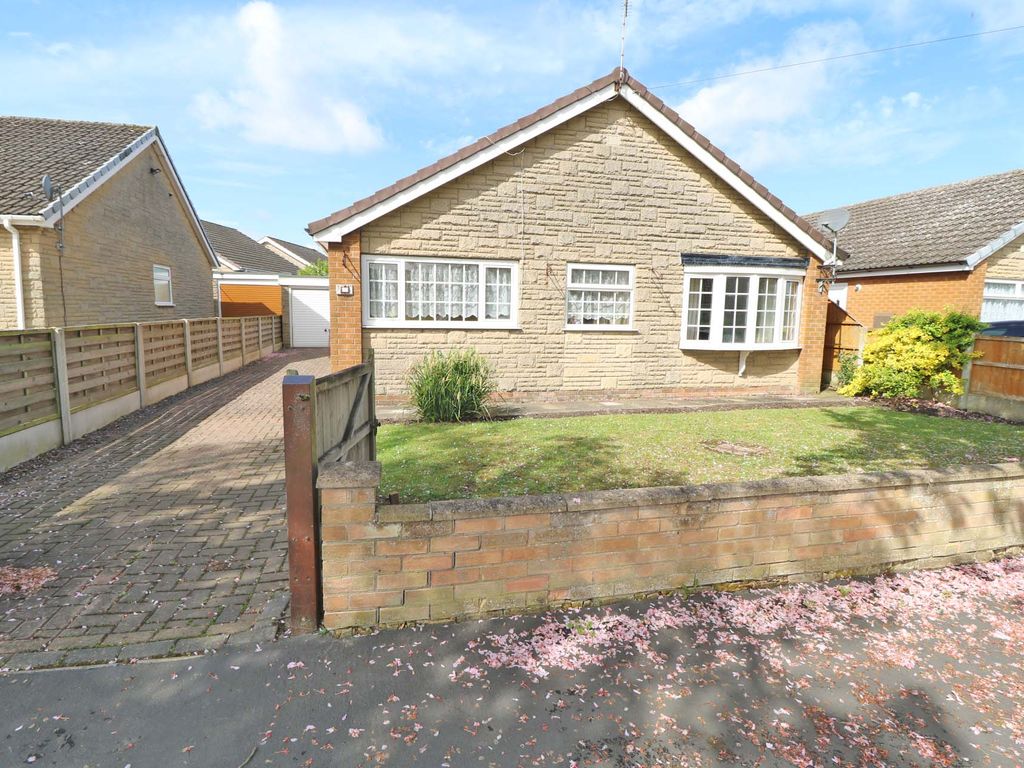 3 bed detached bungalow for sale in Woodland Way, Epworth, Doncaster