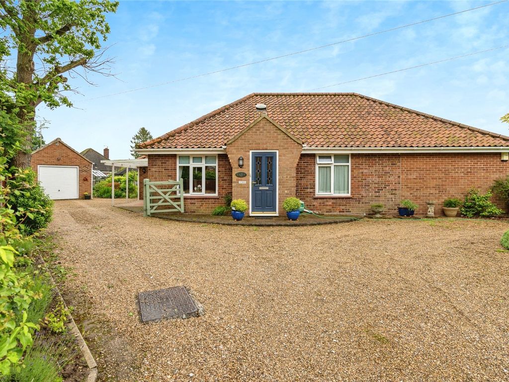 3 bed bungalow for sale in Malthouse Lane, Ludham, Great Yarmouth, Norfolk NR29, £500,000 Zoopla