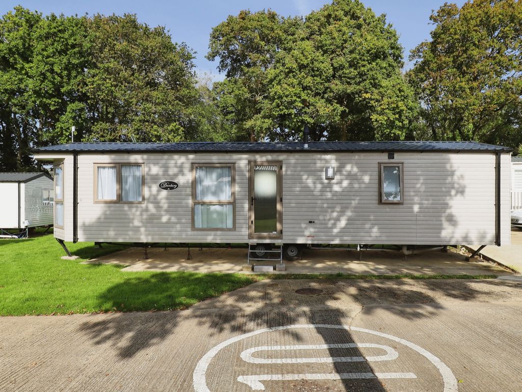 2 bed property for sale in Fairway Holiday Park, Sandown PO36, £60,000
