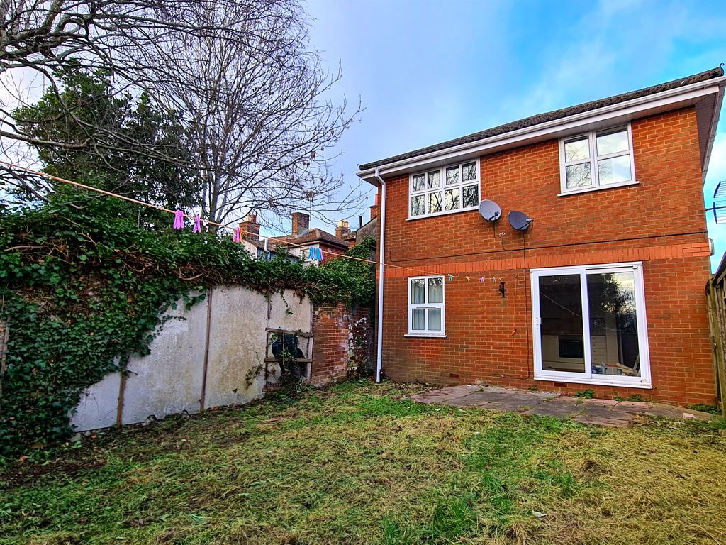 1 bed flat to rent in Millbrook Road East, Southampton SO15 Zoopla