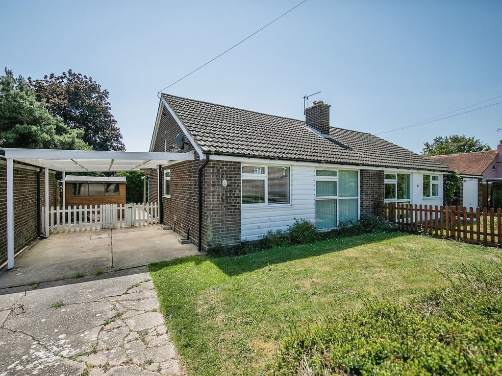 2 bed semidetached bungalow for sale in Herrings Way, Fordham