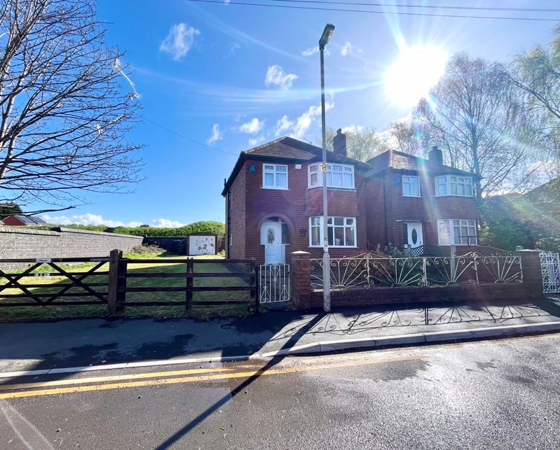 3 bed detached house for sale in Bull Street, Dudley DY1, £270,000 Zoopla