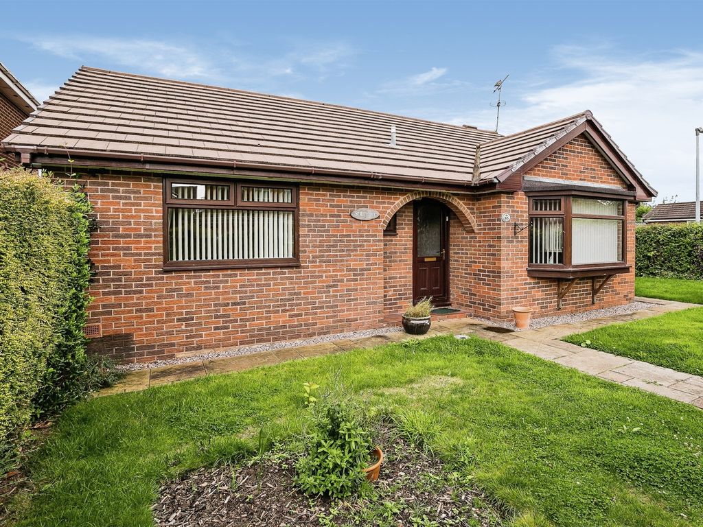 3 bed detached bungalow for sale in Forest Drive, Broughton, Chester