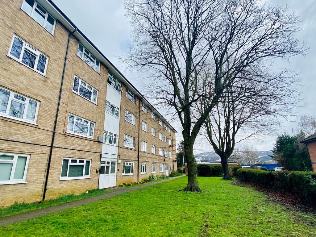 2 bed property to rent in Rushy House, New Barn Avenue, Prestbury GL52