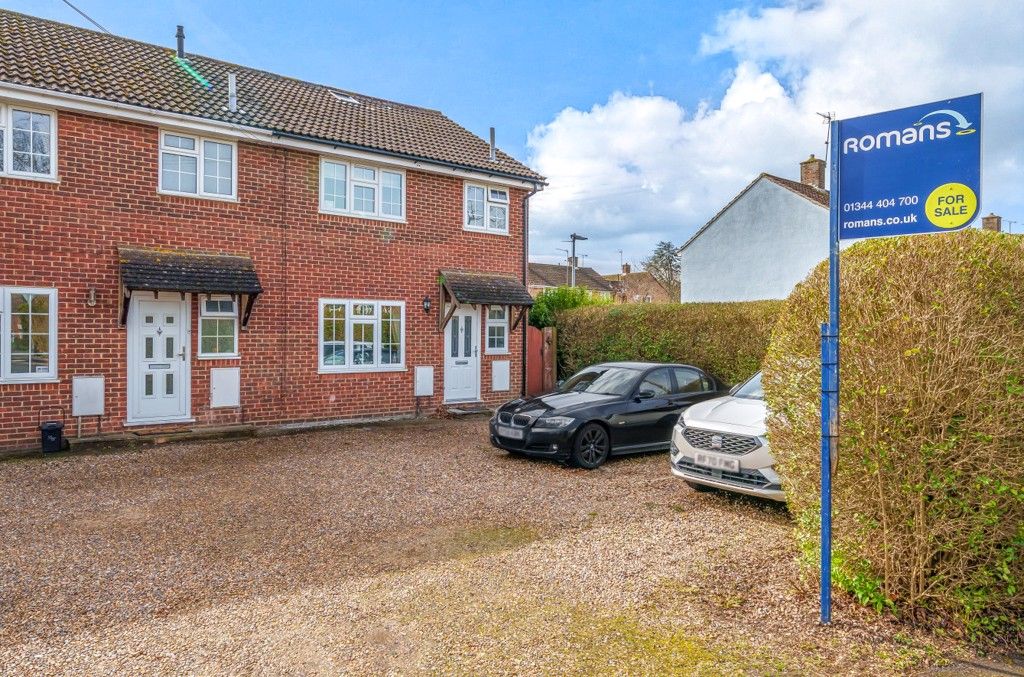 4 bed end terrace house for sale in Shepherds Lane, Bracknell
