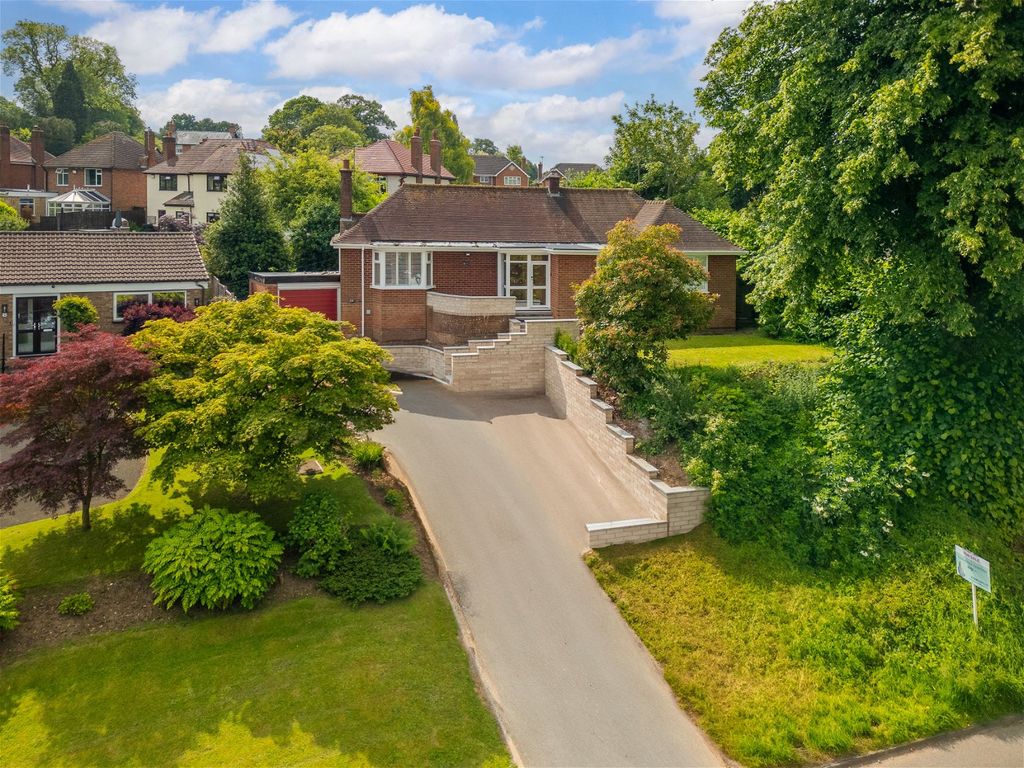 3 bed bungalow for sale in Heydon Road, Finstall, Bromsgrove B60, £