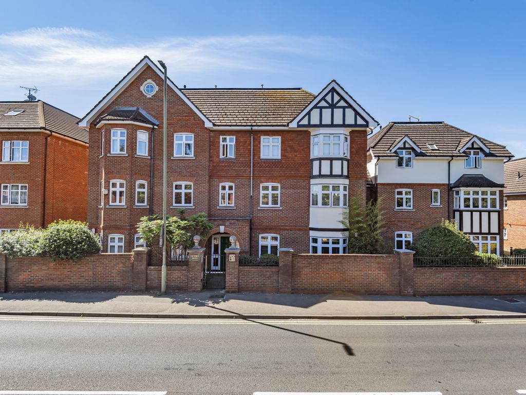 Victoria Mews, 7 Balfour Road, Weybridge KT13  