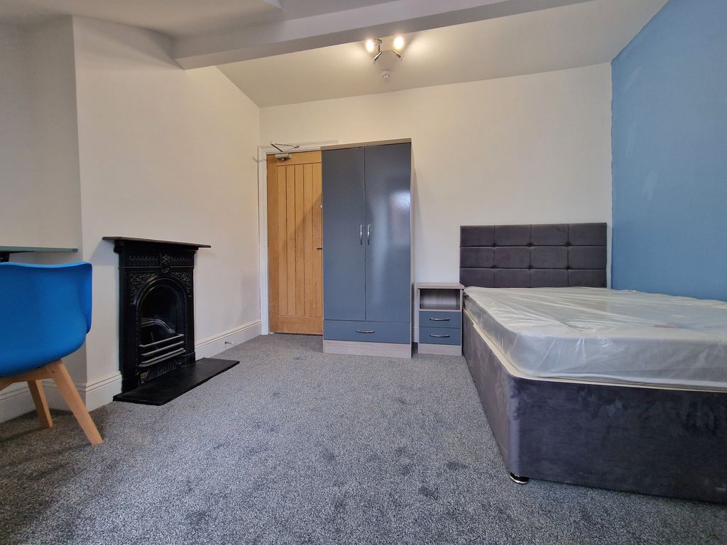 Room to rent in Cavendish Road, Aylestone, Leicester LE2 Zoopla
