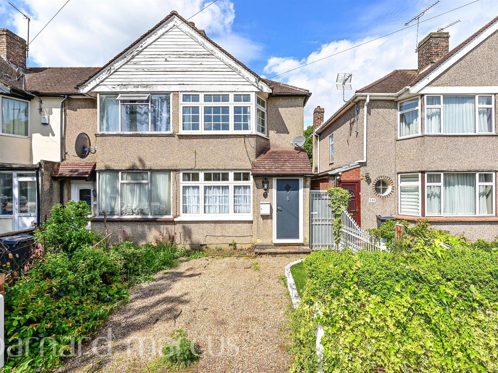 3 bed end terrace house for sale in Hounslow Road, Hanworth, Feltham