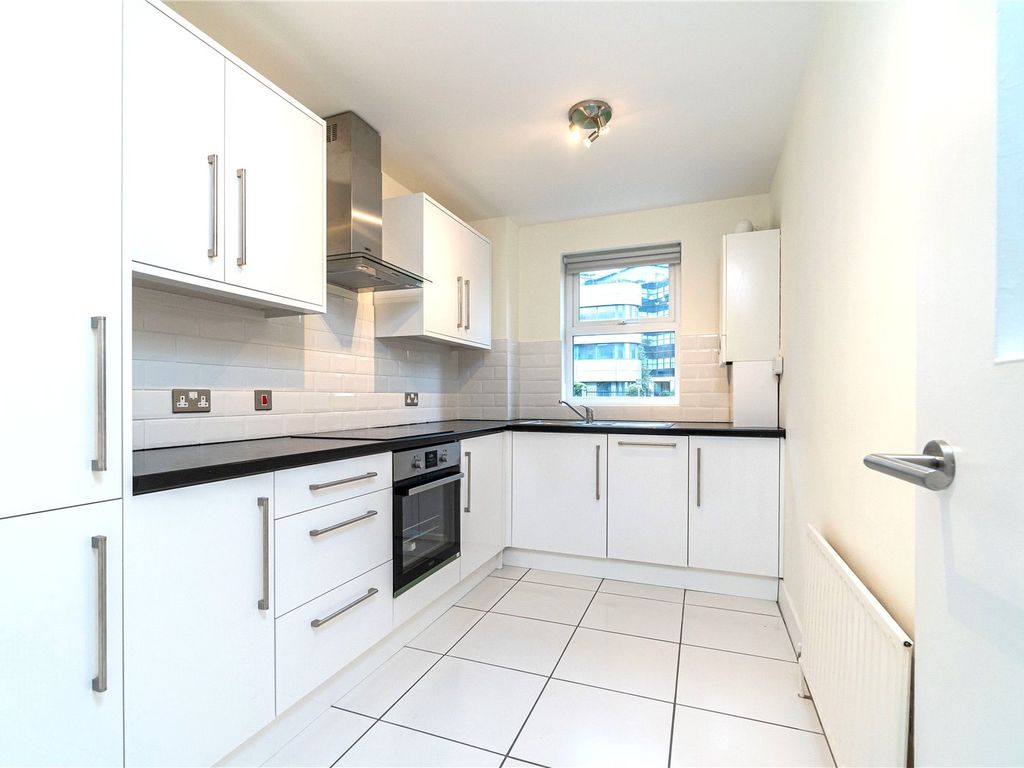 2 bed flat for sale in Viceroy Court, 36 Dingwall Road, Croydon CR0, £