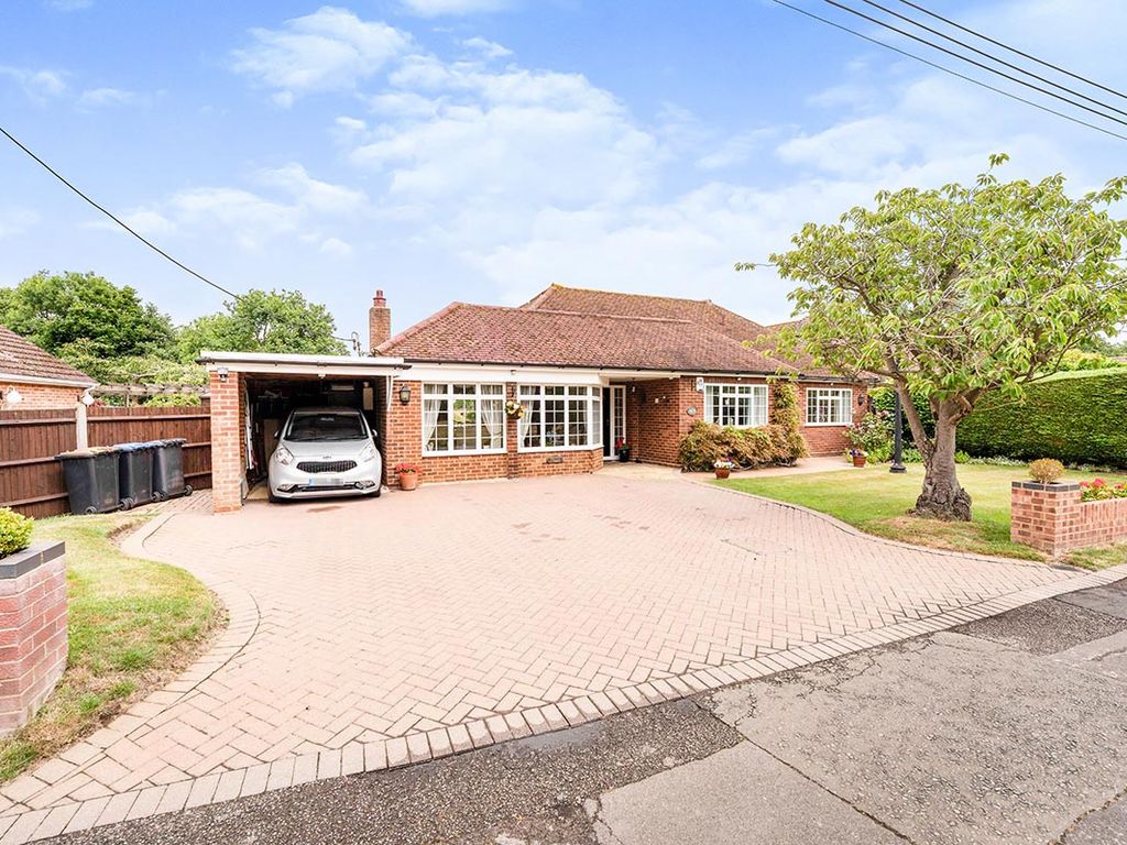 Green Road, Thorpe, Surrey TW20  