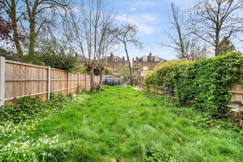 3 bed flat for sale in Victoria Road, Queens Park, London NW6, £795,000 Zoopla