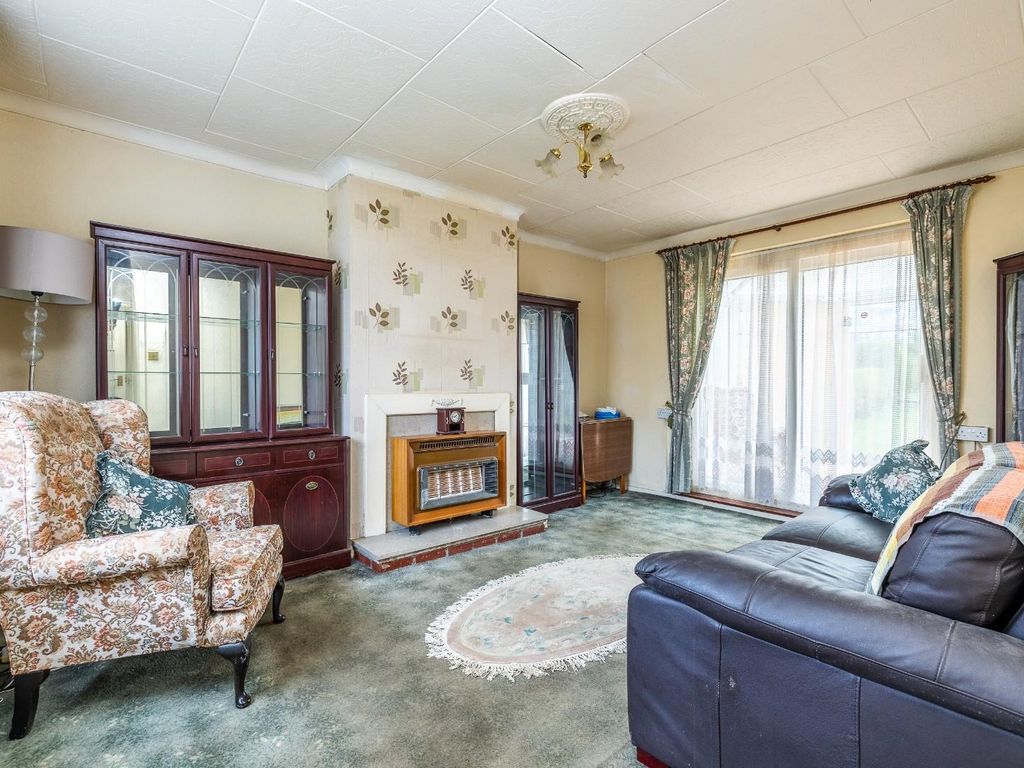 3 bed semidetached house for sale in Leinster Avenue, Knowle, Bristol