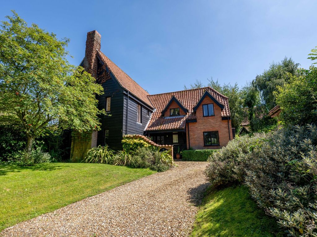 5 bed detached house for sale in Barrows Hole Lane, Little Dunham, King