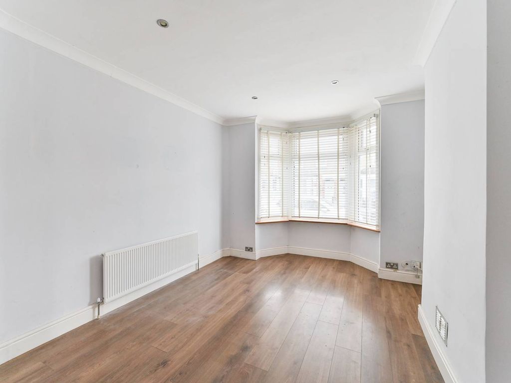 3 bed property for sale in Howley Road CR0, Central Croydon, Croydon