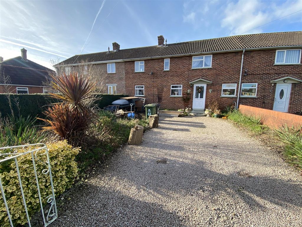 3 bed terraced house for sale in Ormerod Road, Sedbury, Chepstow NP16