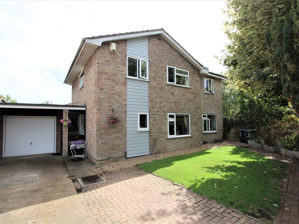 5 bed detached house for sale in Payton Way, Waterbeach, Cambridge CB25