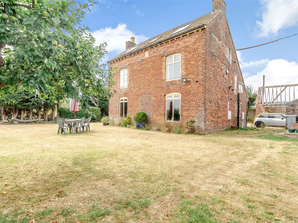 3 bed detached house for sale in The Fen, Baston, Peterborough