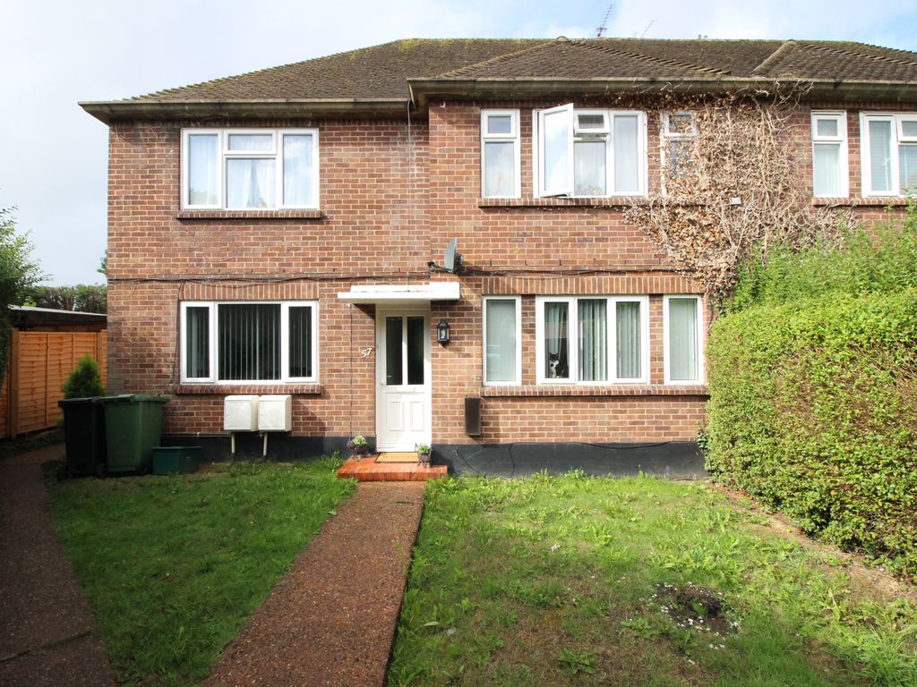 2 bed to rent in Avon Close, Worcester Park KT4 Zoopla