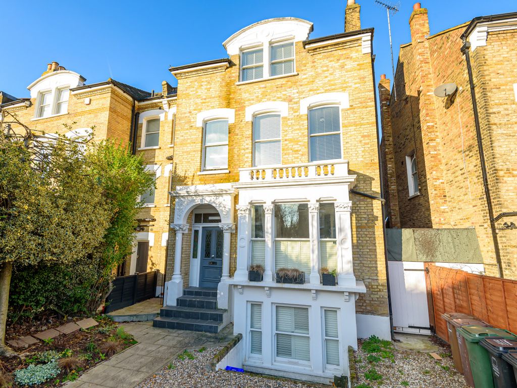 Queen Elizabeths Walk, London N16