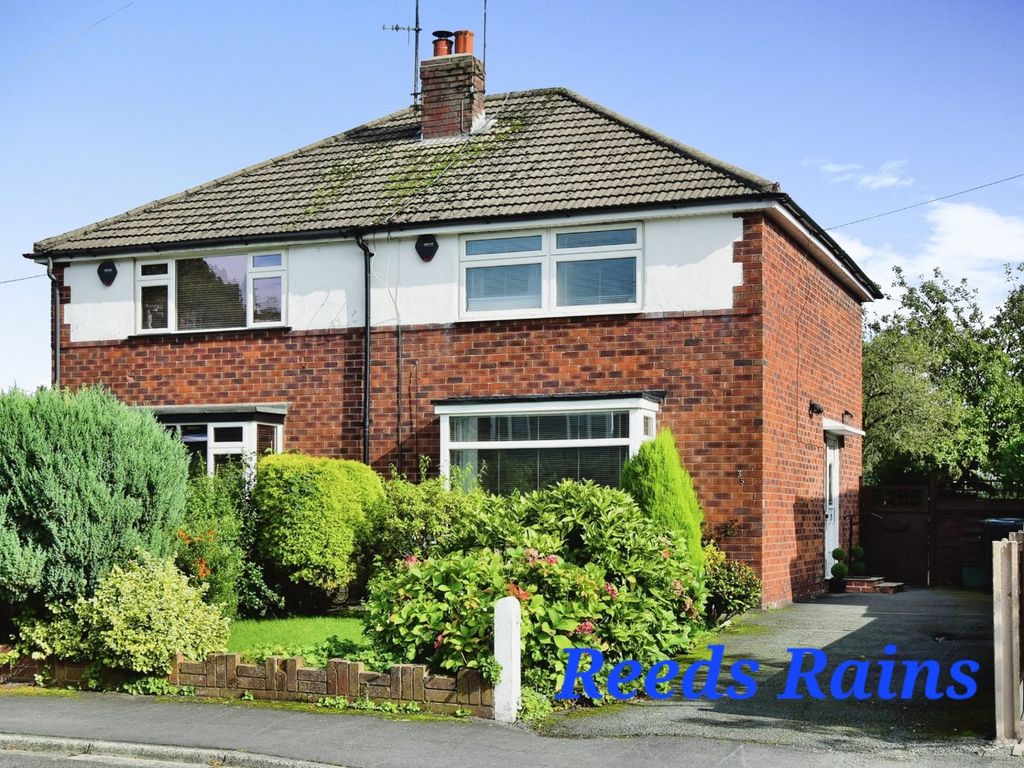 3 bed semidetached house for sale in Wingfield Avenue, Wilmslow