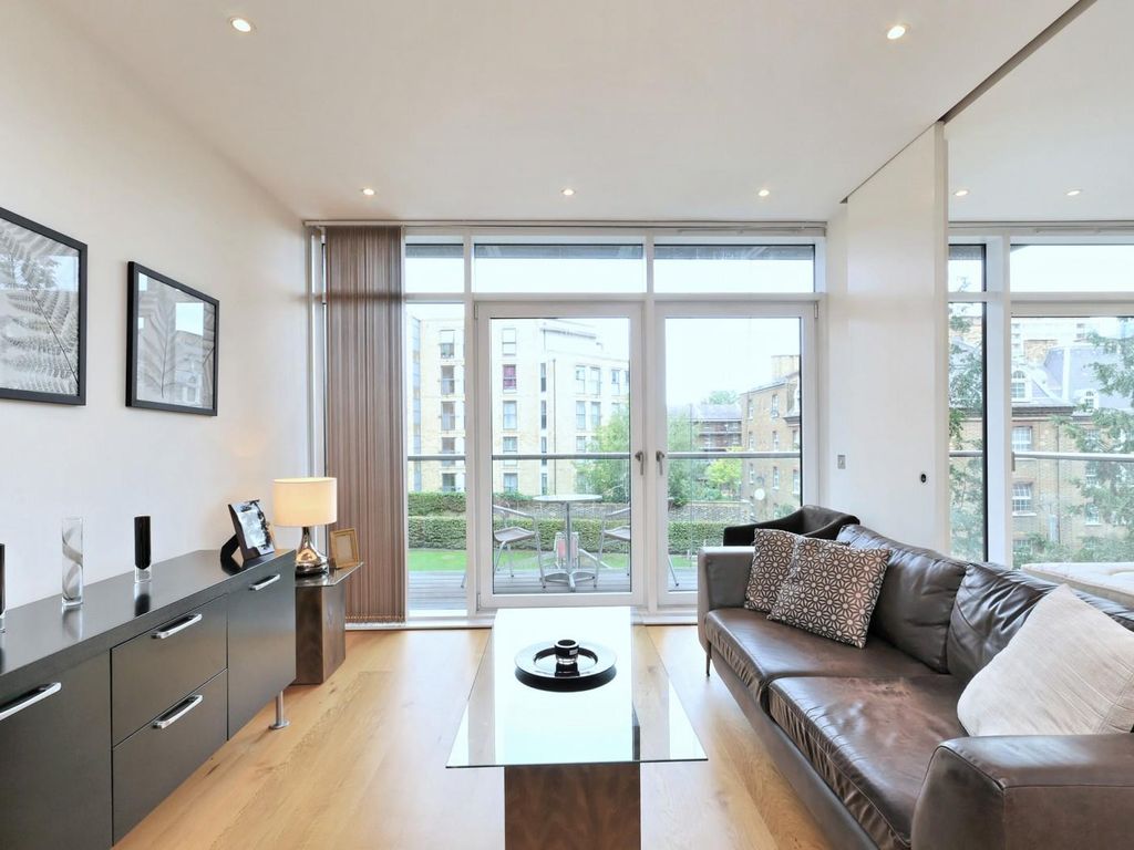 2 bed flat for sale in Hepworth Court, Grosvenor Waterside, 30 Gatliff