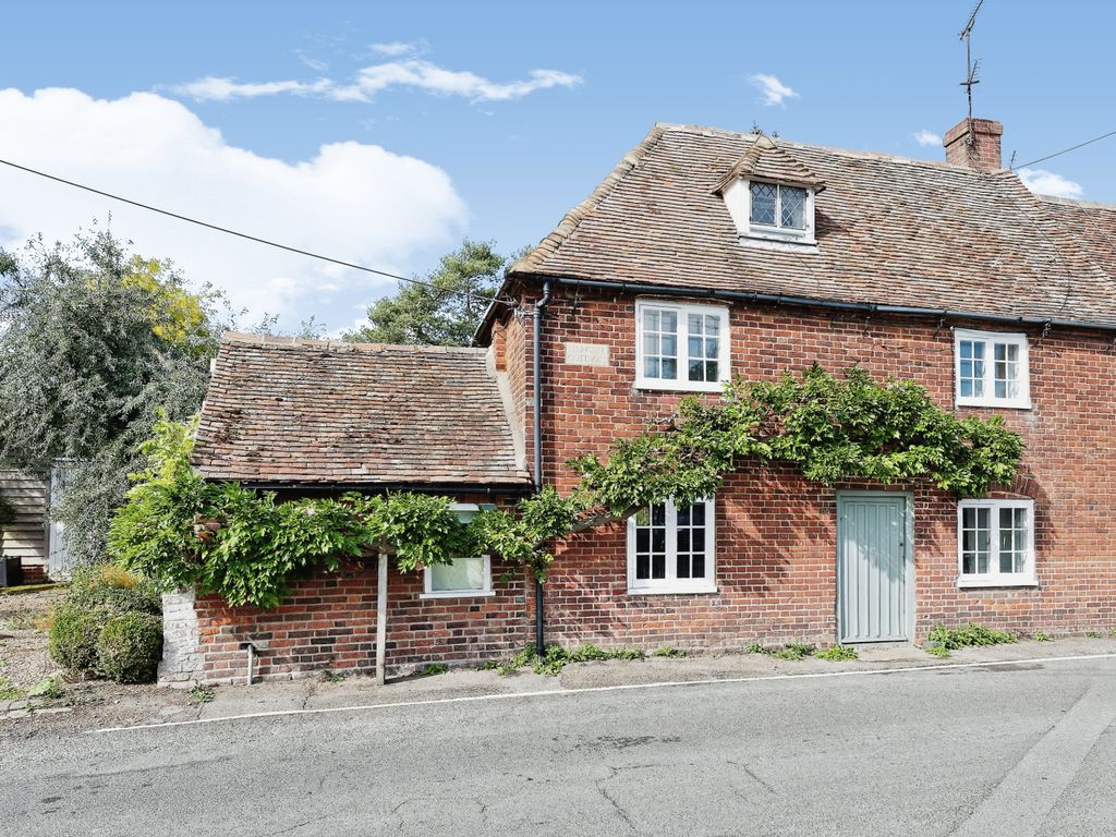 3 bed semidetached house for sale in Nargate Street, Littlebourne