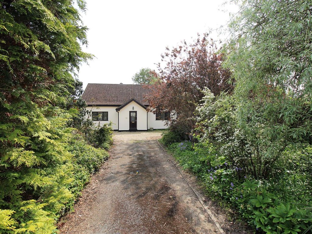 3 bed detached bungalow for sale in Willisham Road, Barking, Ipswich