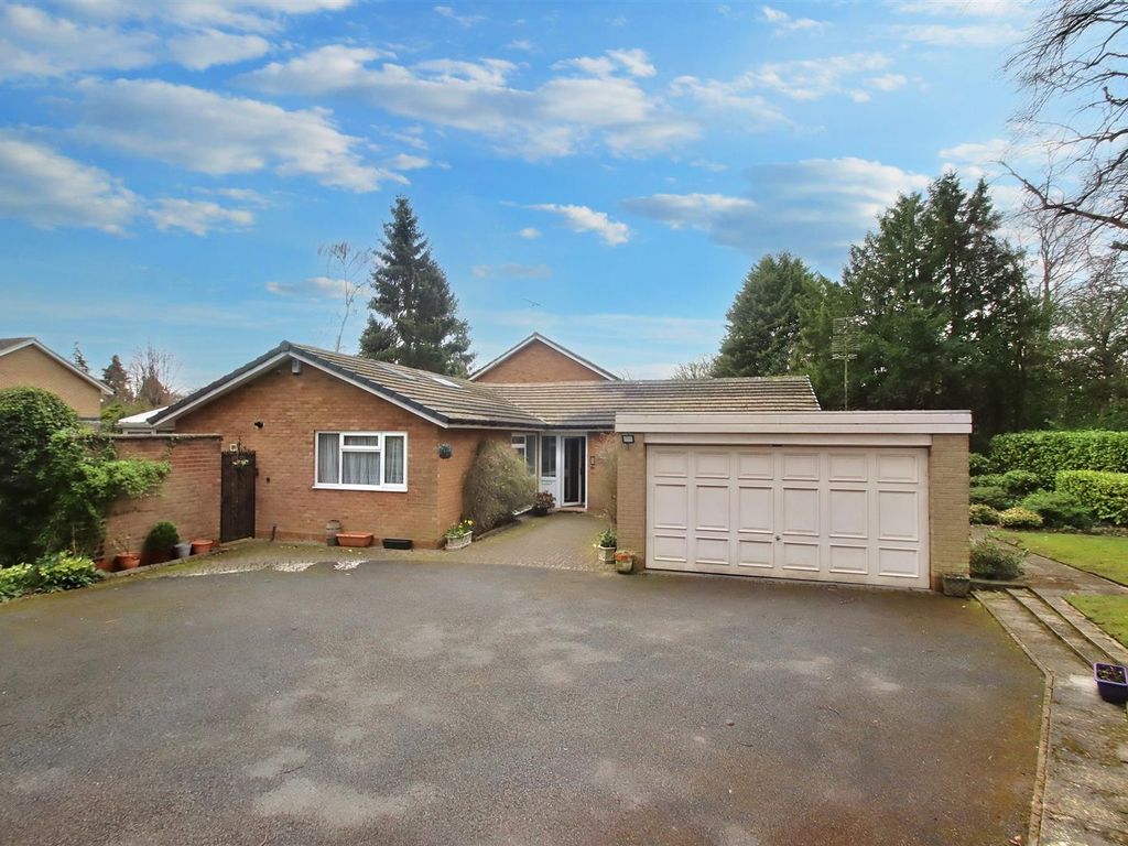 3 bed detached bungalow for sale in Augustus Road, Edgbaston