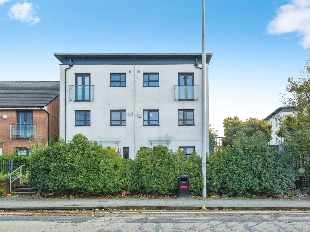 4 bed town house for sale in Camp Street, Salford M7, £350,000 Zoopla