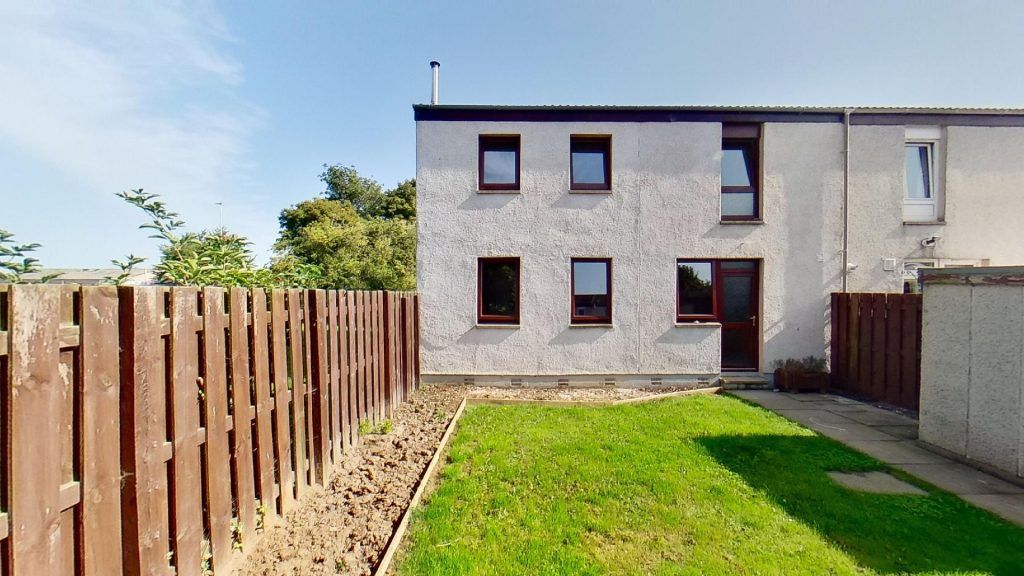 3 bed end terrace house for sale in 110 Califer Road, Forres, Moray IV36, £120,000 Zoopla