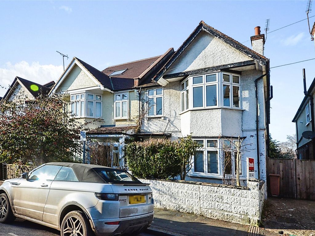 4 bed semidetached house for sale in Mildred Avenue, Watford
