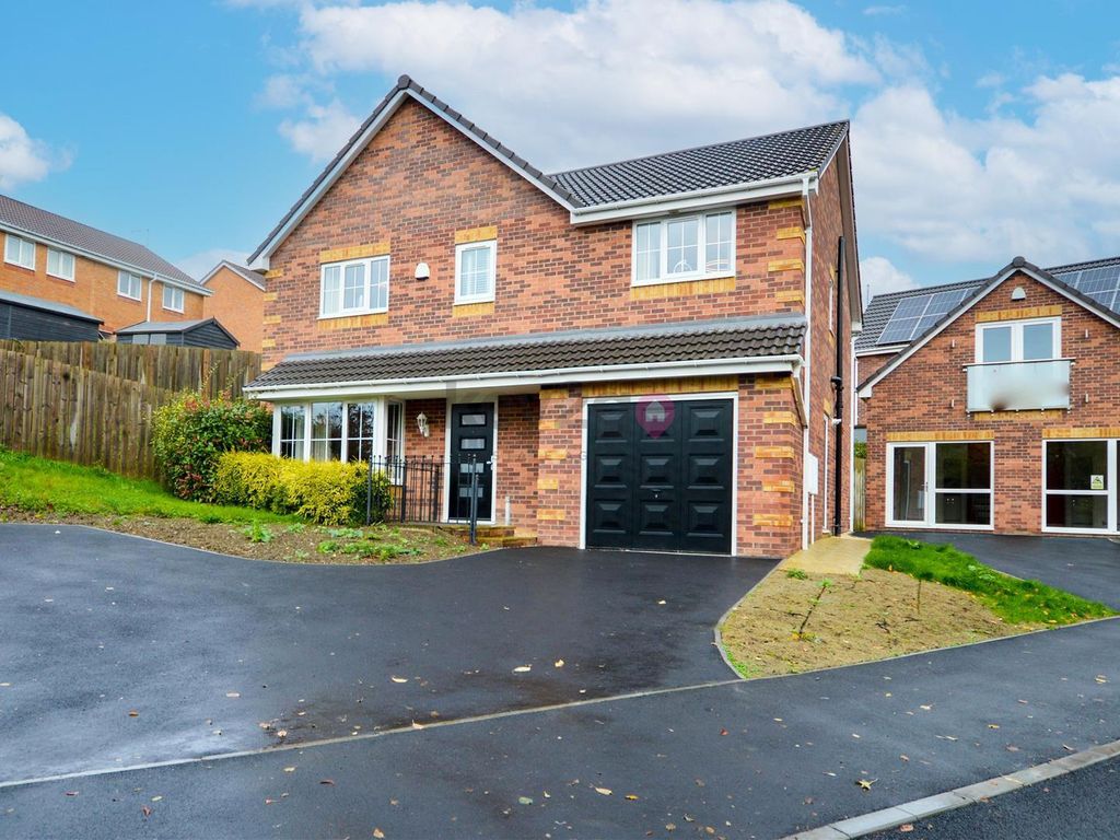 5 bed detached house for sale in Fairfields Way, Aston, Sheffield S26