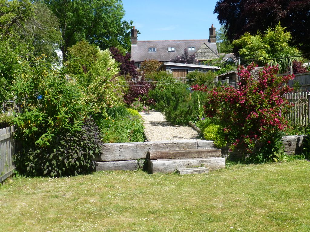 2 bed property to rent in Dorchester Road, Maiden Newton, Dorchester