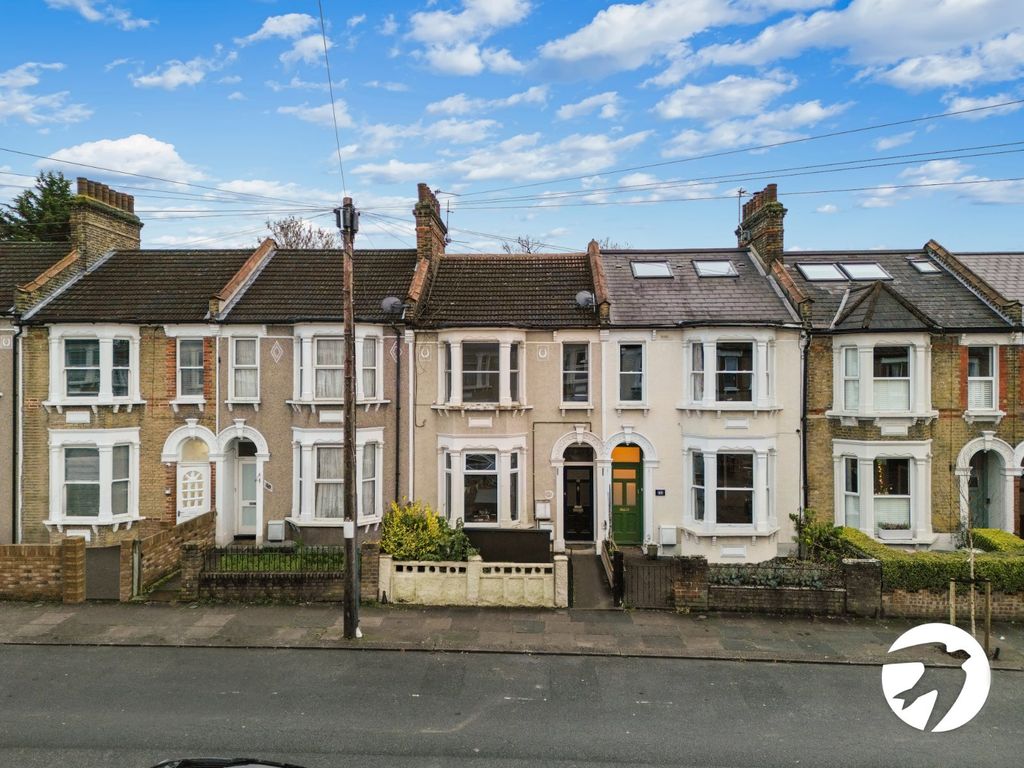 2 bed flat to rent in Honley Road, Catford, London SE6, £1,500 pcm Zoopla