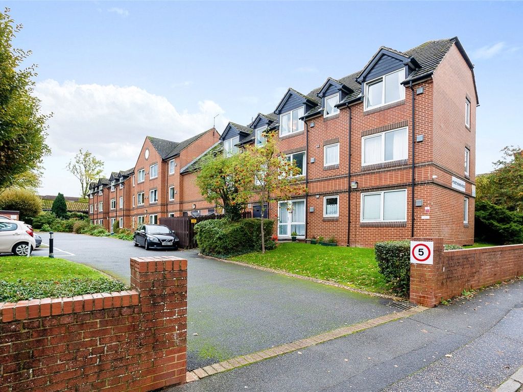 1 bed flat for sale in Oak Road, Crawley RH11 Zoopla