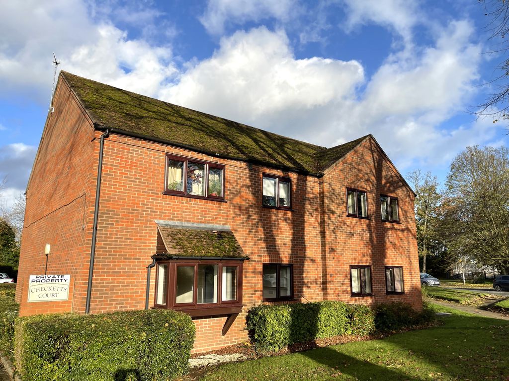 2 bed flat to rent in Droitwich Road, Worcester WR3, £750 pcm Zoopla