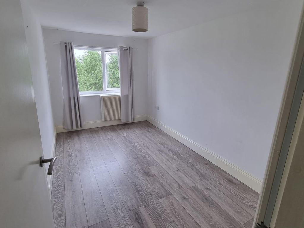 2 bed flat to rent in Launceston Road, Wigston LE18, £800 pcm Zoopla