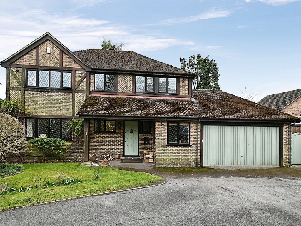 4 bed detached house for sale in Lyndhurst Close, Bracknell RG12 Zoopla