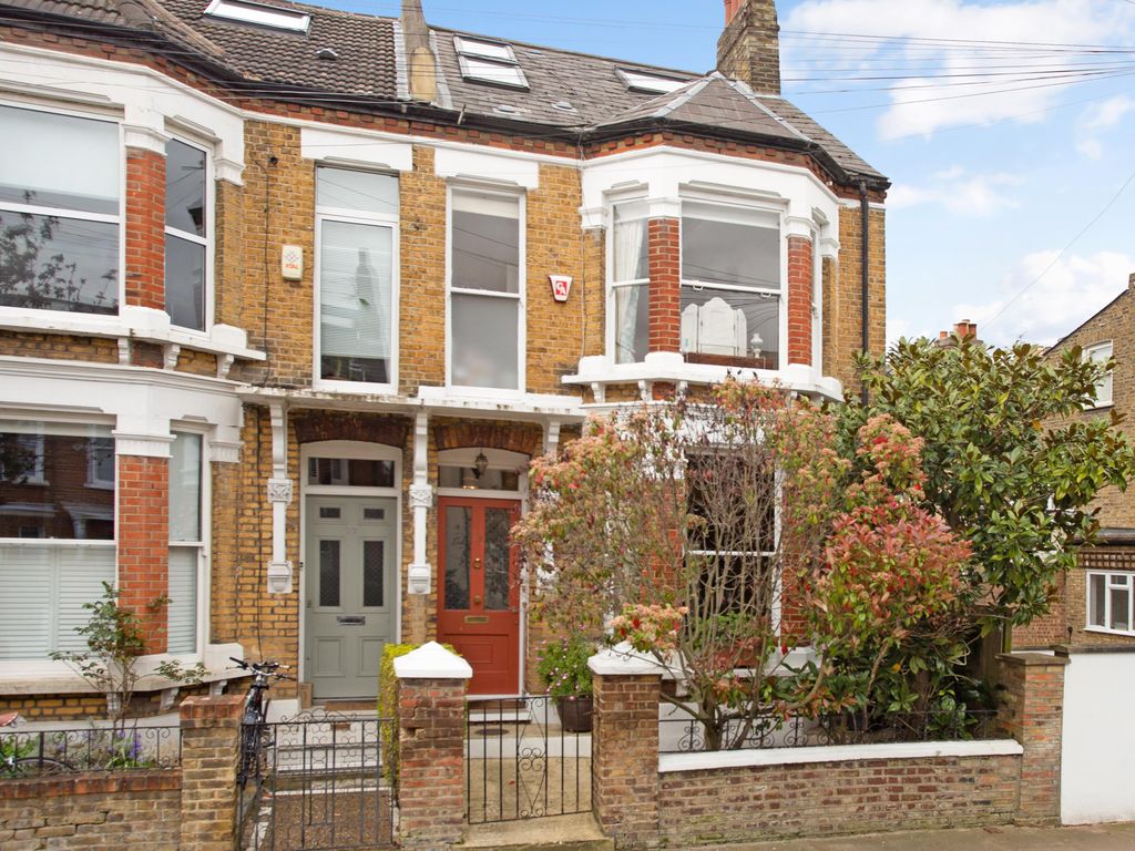 5 bed semidetached house for sale in Cromford Road, London SW18, £